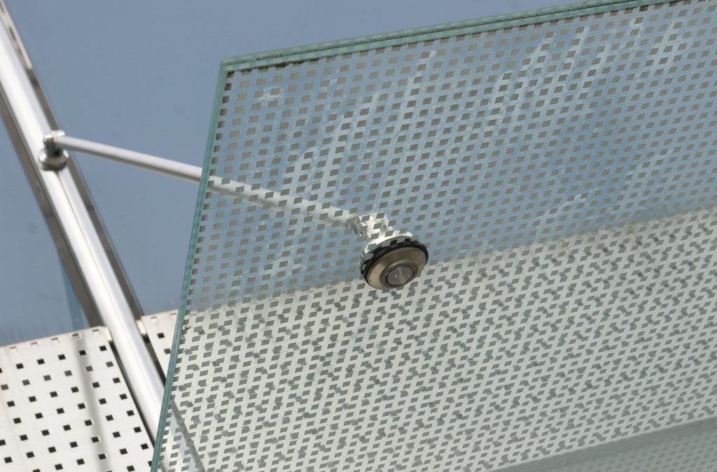 Glas-Punkthalter